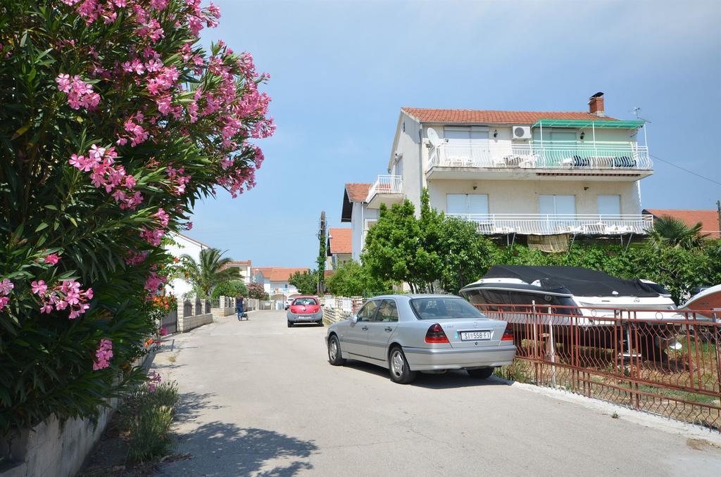 Apartments Ivan Vodice Exterior photo